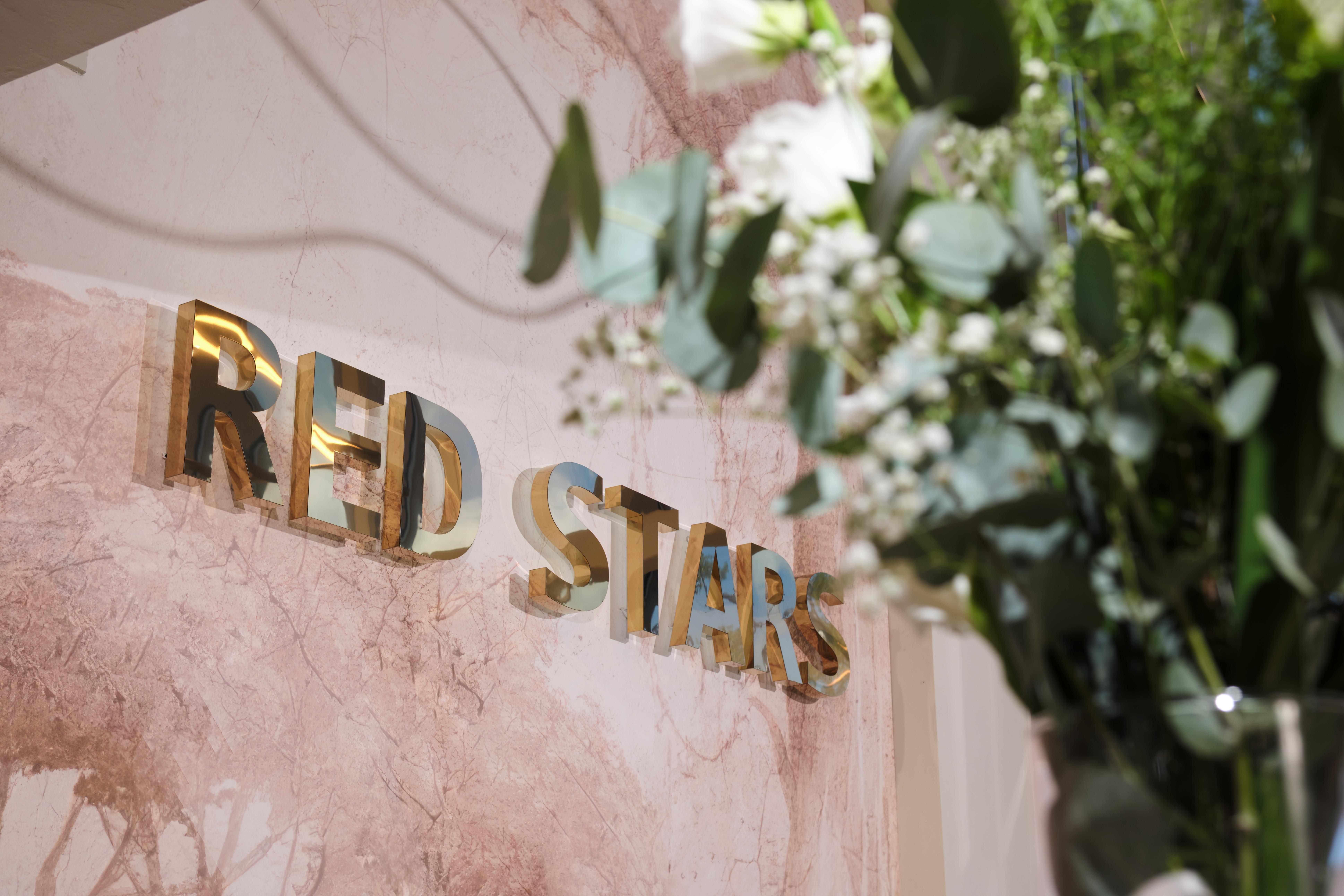 Red Stars Hotel Saint Petersburg Bagian luar foto